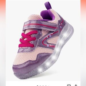 Shimmering Purple Light Up Heart Tennis shoes Girl’s Size 11